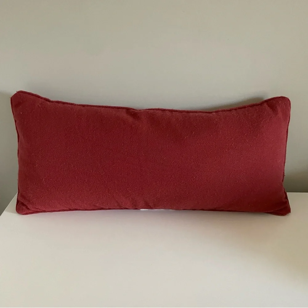 🎄🎅🏻🎁”…and to all a good nigh”red Christmas decor throw decorative pillow